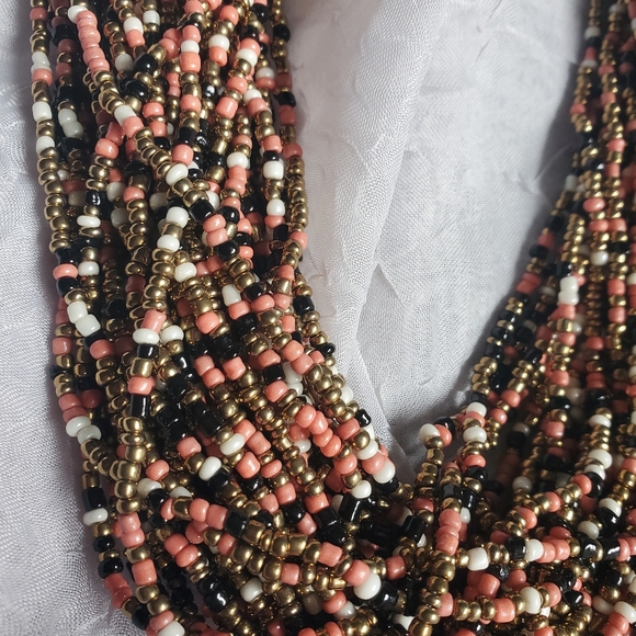 Boho multi strand sead beads necklace - Picture 4 of 7